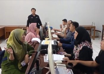 PPDB Tahap II: Orang Tua Masih Kebingungan dengan Sistem Daring yang Diterapkan Disdik Jabar