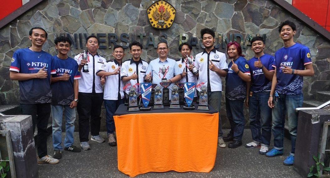Kart Team HMM Unpas Jadi Team Terbaik Karting Shifter IMI Jabar