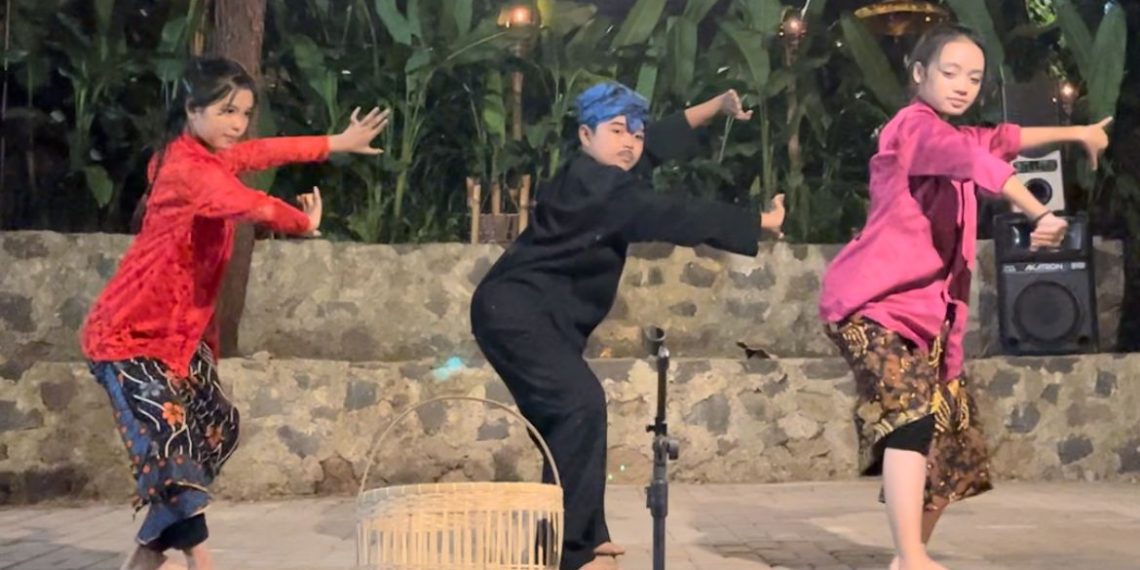 Nyawang Bulan: Kembali ke Zaman Dulu dengan Kuliner dan Seni Tradisional