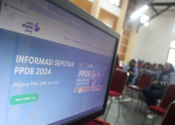 Foto: Server Down Warnai Pendaftaran PPDB SMA Hari Pertama