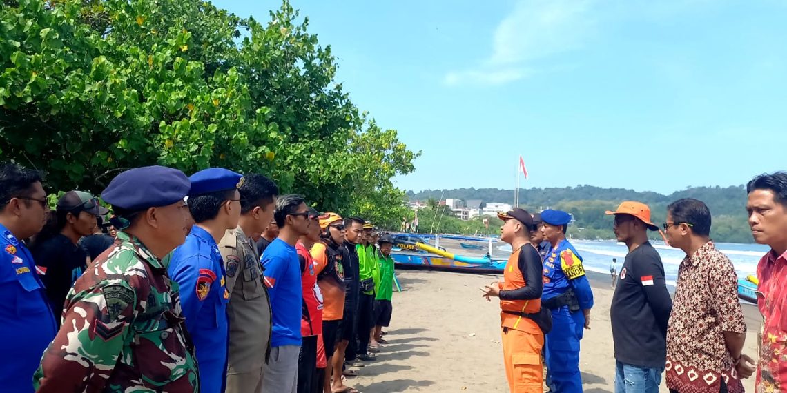 Empat Pelajar Terseret Ombak Di Pantai Barat Pangandaran