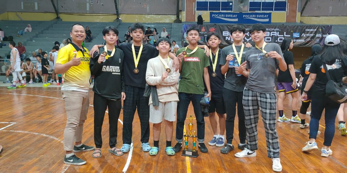 Tim Basket Garuda KU 16 Putra, Bima Sakti KU 14 Putra, Dan Tunas KU 16 Putri Juara Kejurnas Beyond 01