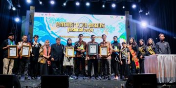 rekor angklung terlama di Indonesia