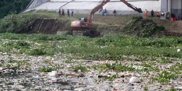 Foto: Pembersihan Sampah di Sungai Citarum