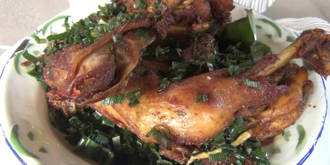 ayam goreng cabai pandan