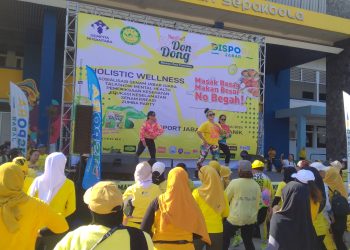 Ratusan Warga Bandung Ikuti Holistic Wellness