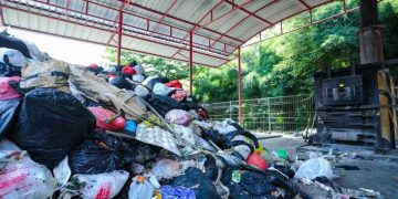 angkut sampah plastik bandung