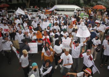 Foto: Demo Berantas Mafia Impor