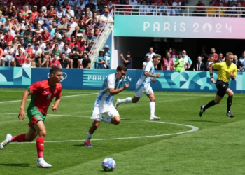 Sejarah Pengecekan VAR Terlama dalam Sejarah Sepakbola Terjadi di Olimpiade Paris