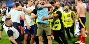 Piala Eropa 2024: Kapten Timnas Spanyol Meringis Kesakitan, Kena Tekel Petugas Keamanan
