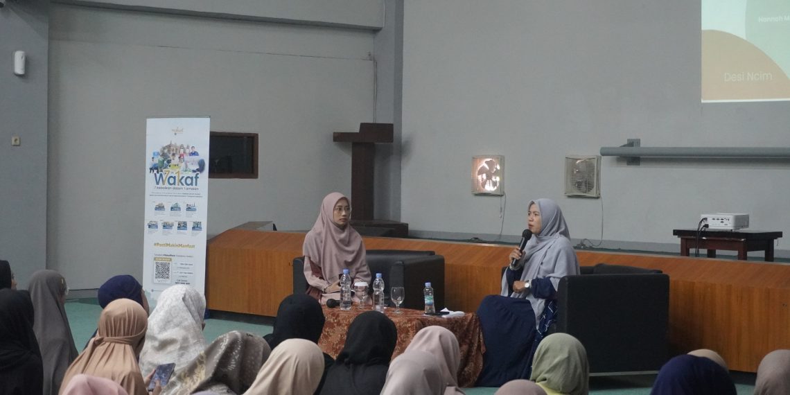 Emotional Therapy bersama Desi Ncim dan Wakaf Salman : Cara Islami Mengelola Emosi
