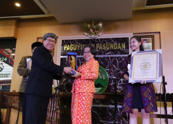 Paguyuban Pasundan dan Yayasan Rancage Berikan Penganugrahan Sastra Rancage