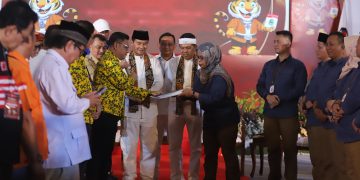 Hari Pertama Masa Pendaftaran Calon Pilgub, Dedi Mulyadi – Erwan Setiawan Datangi KPU