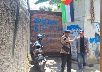 Akses Jalan Ditutup Tembok Setinggi 3 Meter, Akses Warga Terganggu