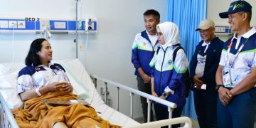 Atlet Terjun Payung yang Jatuh Dijenguk Pj Gubernur Jabar