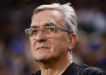 Pelatih Timnas China, Branko Ivankovic. (REUTERS/Issei Kato)