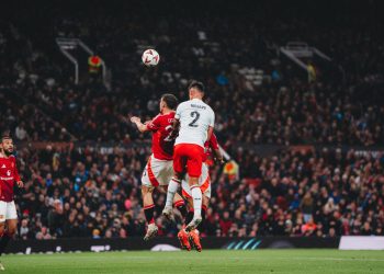 Mees Hilgers Bendung Manchester United 1-1 Saat Bertemu FC Twente