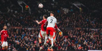 Mees Hilgers Bendung Manchester United 1-1 Saat Bertemu FC Twente