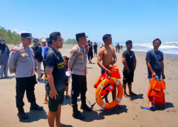 Dua Palajar Asal Bandung Tenggelam di Pantai Cemara Cianjur