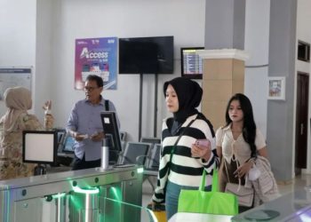 penumpang kereta api