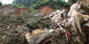 Longsor tambang ilegal solok