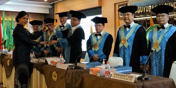 Sidang disertasi Endah