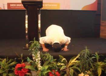 Quick Count Menang, Erwan Setiawan Sujud Syukur