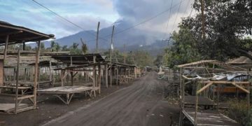 erupsi gunung lewotobi laki-laki