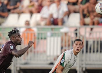 Jay Idzes Bermain Penuh saat Venezia Ditekuk Lecce 0-1