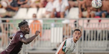 Jay Idzes Bermain Penuh saat Venezia Ditekuk Lecce 0-1