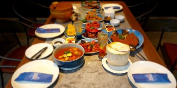 Kurnia Seafood: Sensasi Makan Besar Bersama Keluarga