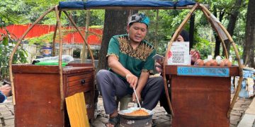 kuliner kerak telor