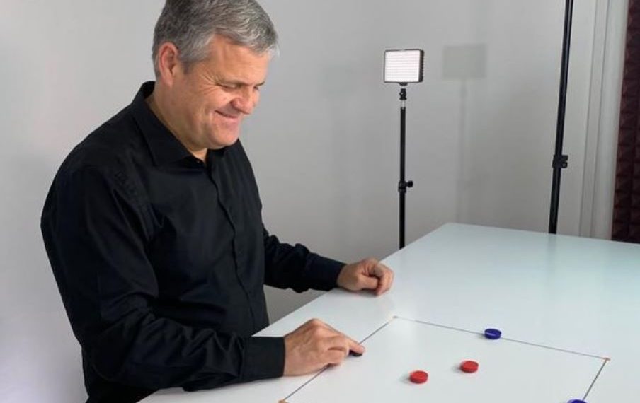 Albert Capellas Tidak Terima Disinggung STY