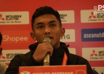 Rivaldo Pakpahan Harus Berjalan dengan Tongkat