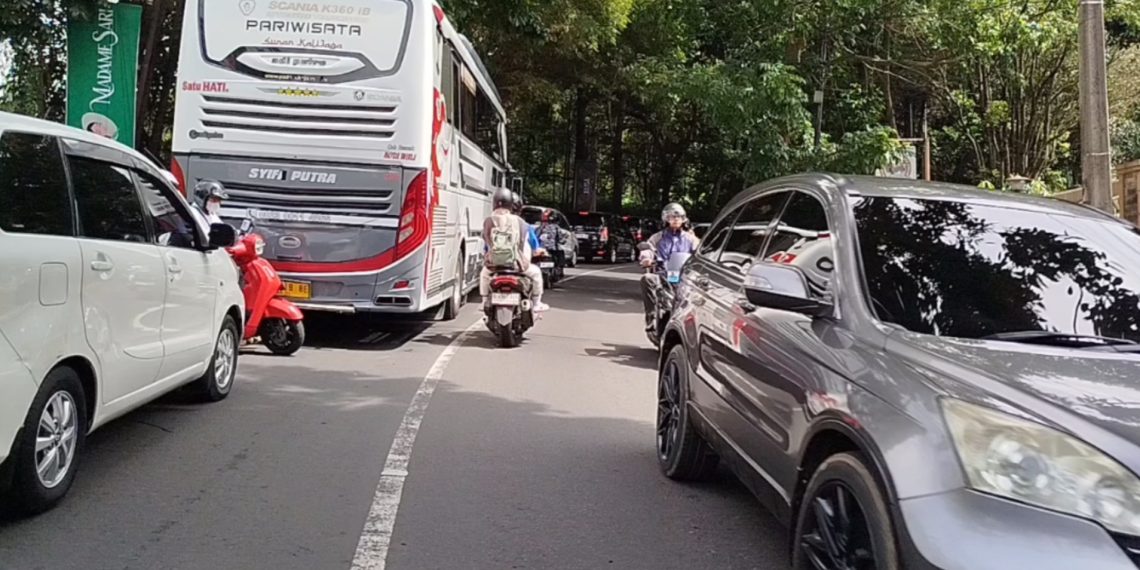 kemacetan wisata lembang