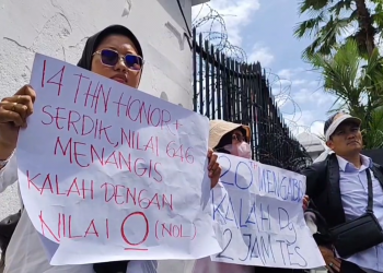 Unjuk Rasa Guru Honorer Tuntut Diangkat jadi PPPK