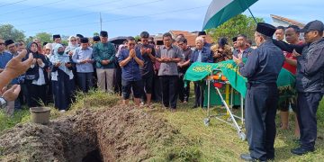 Anggota Dewan Pangaping Paguyuban Pasundan Prof. Dr. Nanat