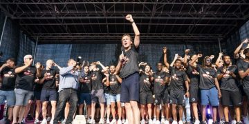 Kluivert Jadi Sosok Panutan, Pastoor Siapkan Taktik