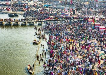 Desak-desakan Maut di Kuil Hindu India