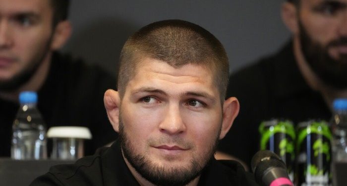 Viral!!! Khabib Nurmagomedov Diusir dari Pesawat