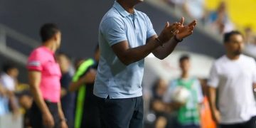 Perbandingan Prestasi Patrick Kluivert dan Shin Tae-yong