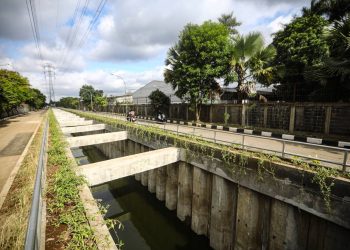 Atasi Banjir, Pj Wali Kota Bandung Resmikan Kolam Retensi Gedebage