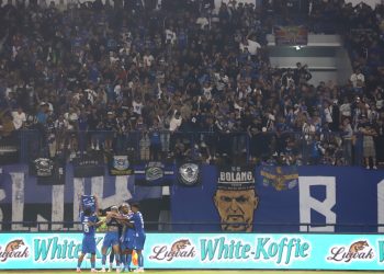 Foto Pertandingan Persib Bandung Vs PSM Makassar