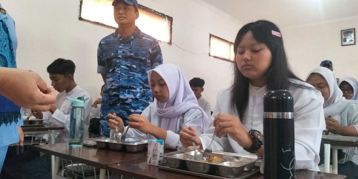 KSAU program makan gratis