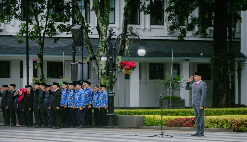 Penjabat Wali Kota Bandung Ajak ASN Tingkatkan Kinerja