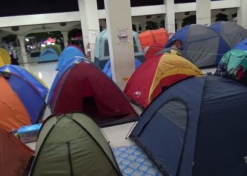 itikaf masjid habiburrahman