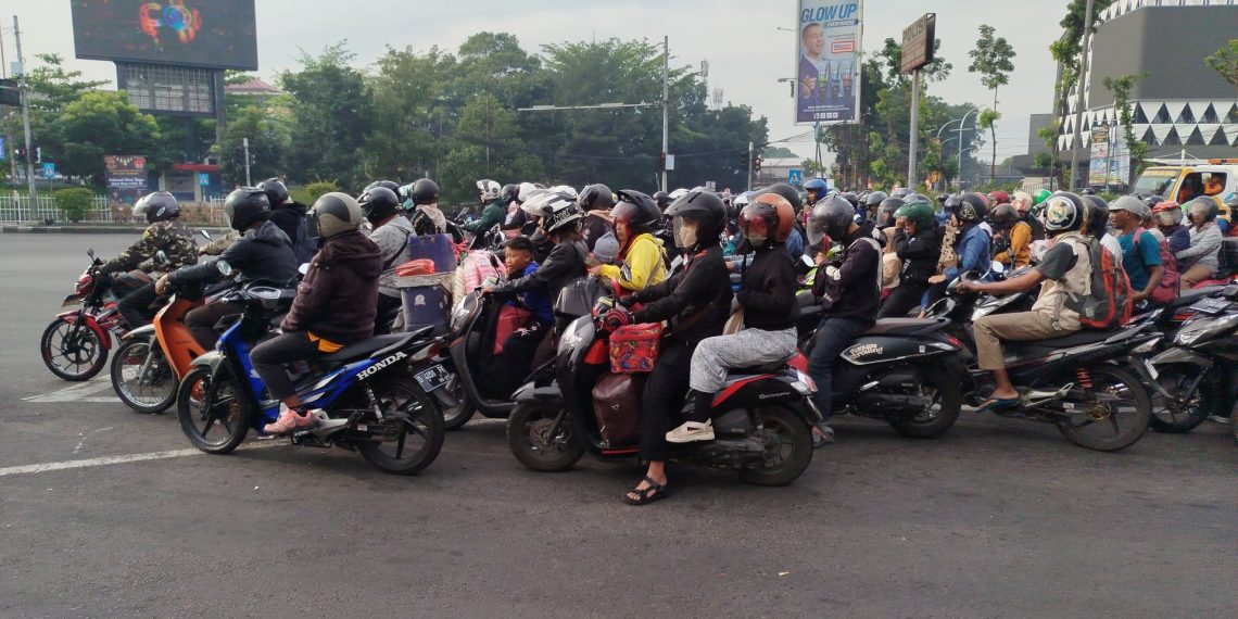 pemudik jalan soekarno-hatta