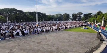 Belasan Ribu Jamaah Laksanakan Shalat Idul Fitri di Gasibu Bandung