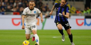 Benitez Soroti Duel Lobotka vs Calhanoglu