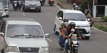 Gubernur Dedi Mulyadi